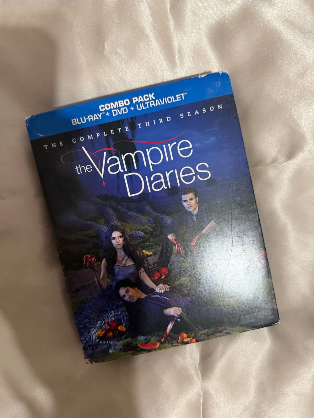 The Vampire Diaries: The Complete Third Season - Blu-ray/DVD Combo Pack (Blue)
